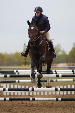 Brian_riding_Cheops_at_Amberlea_Meadows.jpg - Brian riding Cheops at Amberlea Meadows